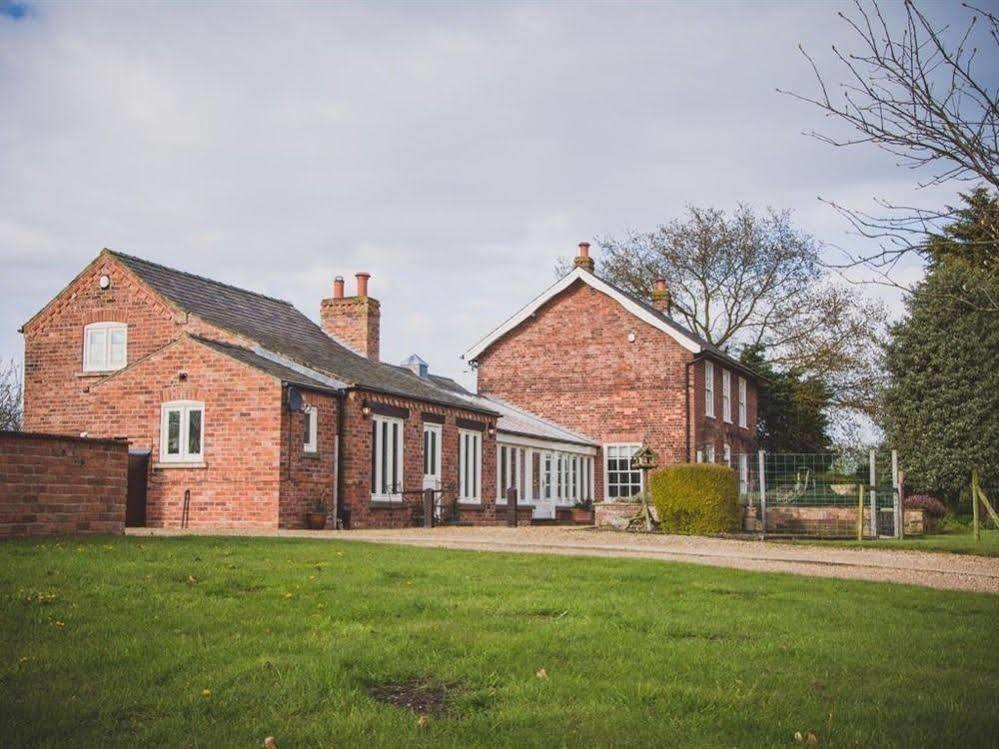 Вилла Owl Barn At The Gardens Lissington Экстерьер фото